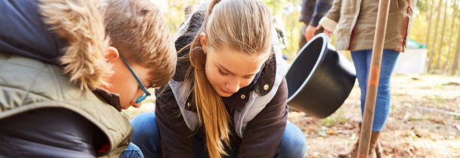 6 Benefits of Forest School and Outdoor Learning